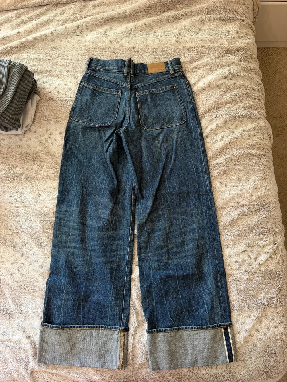 Madewell Dark Blue ‘super wide leg Jean’ with cuff